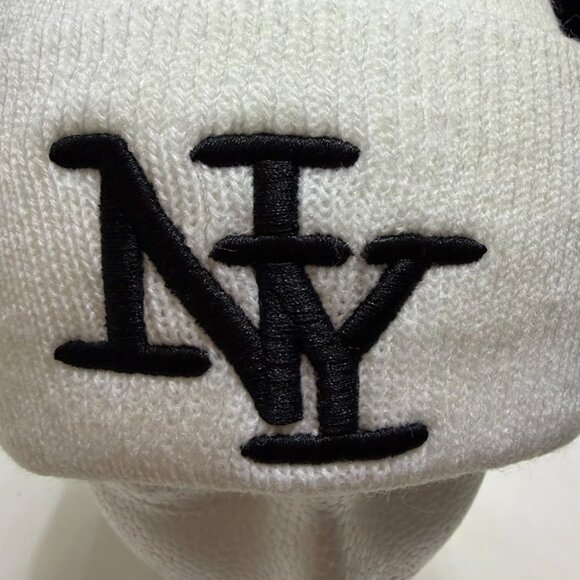 White Knit Beanie With Black NY Logo – Unisex Winter Hat - Picture 7 of 8